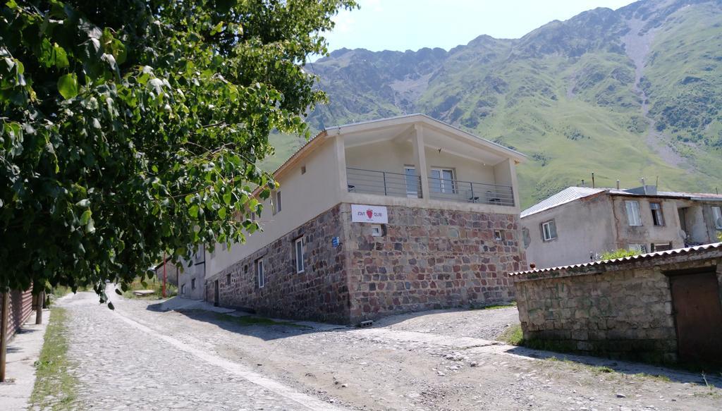 Guest House Qubi Stepancminda Zewnętrze zdjęcie